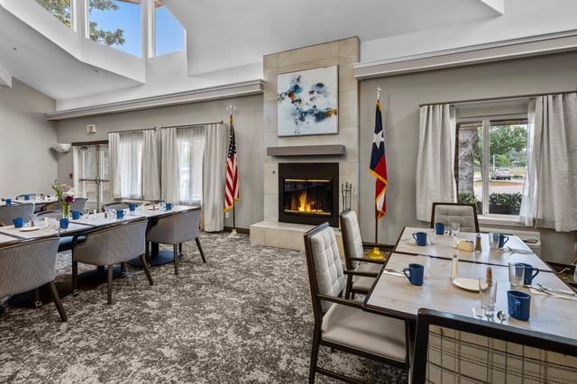 The-Bentley-008-Dining Room
