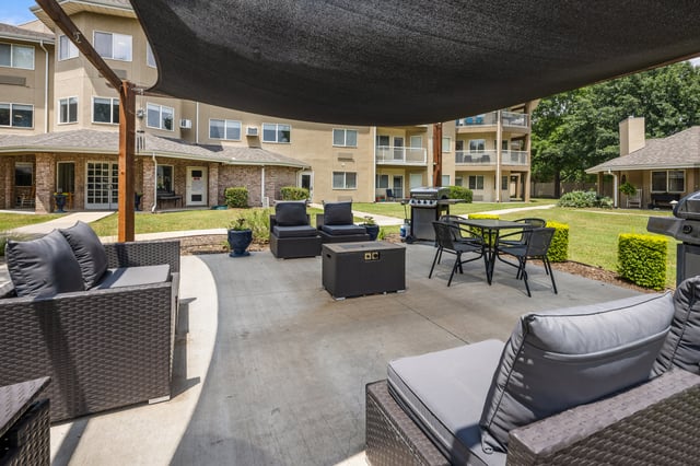 The-Bentley-048-Outdoor Seating Area